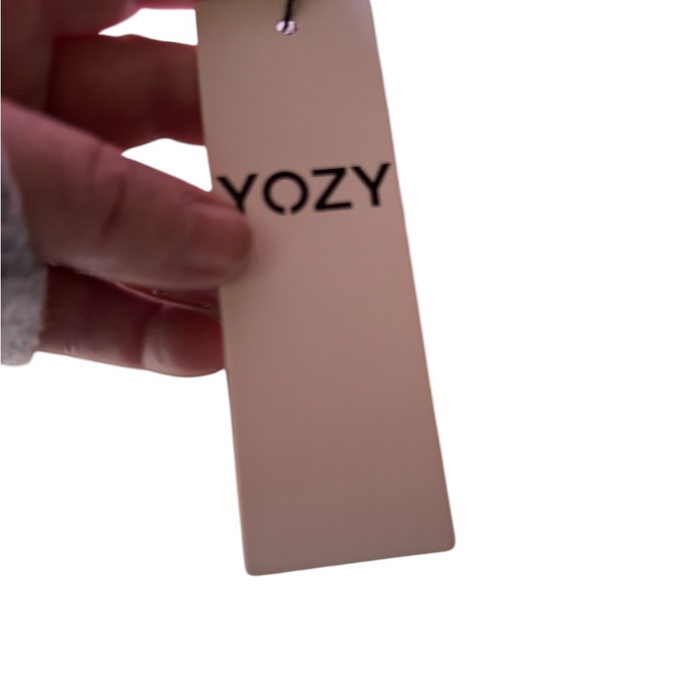 Yozy XXl pink drop shoulder sweater with large white bow. Non itchy & thick,Nwt. - Picture 6 of 16